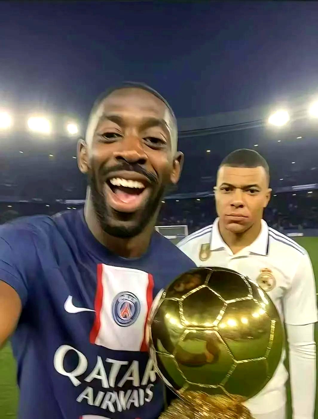 爱游戏下载安装-赛博英雄传